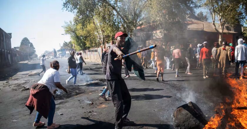 Five Mozambique nationals, Pakistani and Bangladeshi businessmen k!lled in ‘xenophobic attacks’ in South Africa {PHOTOS}