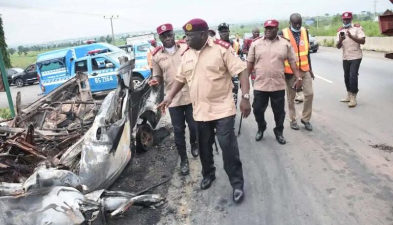 18 Sokoto residents returning from Lagos d!e in Kebbi road crash