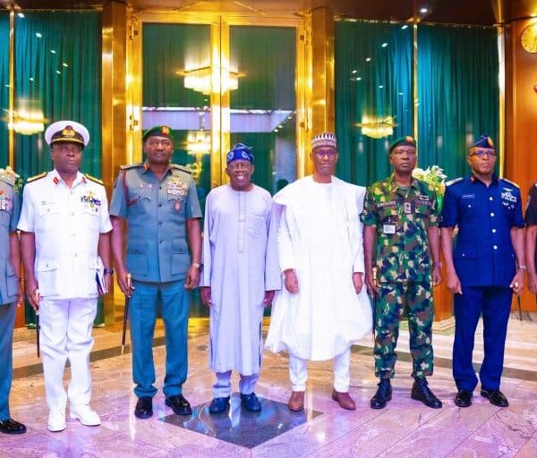 Tinubu Holds Meeting With Security Chiefs Amid Troops’ Salary Controversy