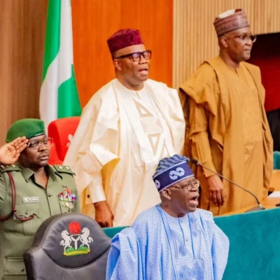 DRAMA : Tinubu, Ministers Recite Old National Anthem During FEC Meeting {VIDEO}