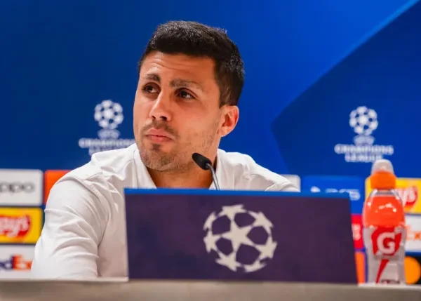 Rodri Chooses Barcelona Over Real Madrid as Transfer Talks Begin