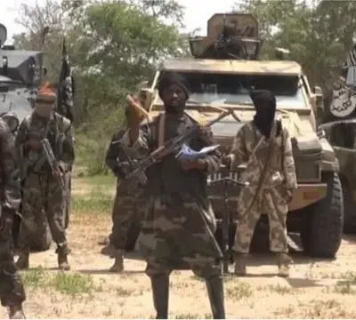 Islamic State fighters overrun two Niger Military bases k!lling 38 Soldiers