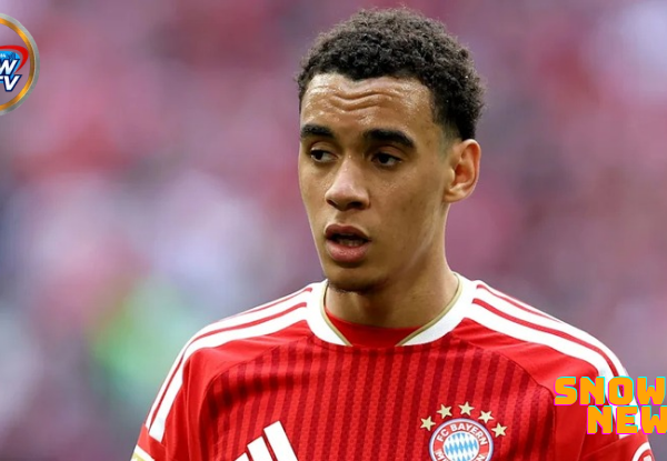 Bayern Munich Player Musiala collapses during  game with Leipzig