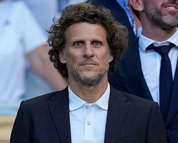 Former Man.United striker Diego Forlan appointed Uruguay interim head coach